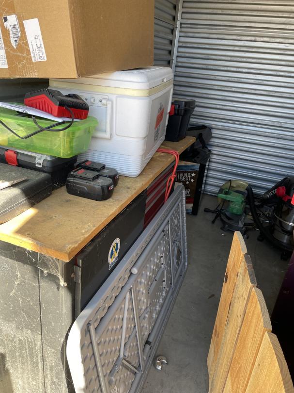 Storage Unit Auction in Flowood, MS at Storage Max Lakeland ends on
